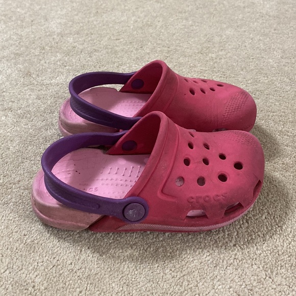 Crocs  toddler size  11T - Picture 3 of 4